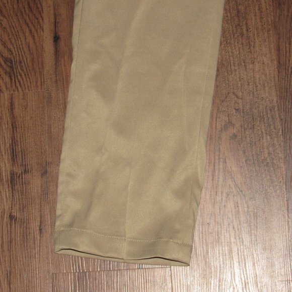 Amazon Essential Men Khaki Pants 32x30 - Picture 3 of 4